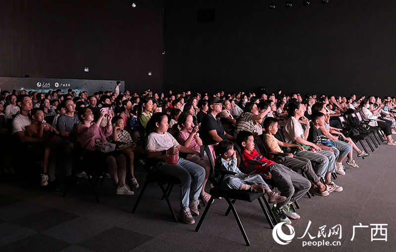 NG体育平台探索AI“奇幻旅程”：一场人工智能与文化的“双向奔赴”(图1)